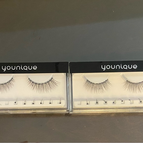 Younique Magnetic Lashes (2 sets) with magnetic liner and lash applicator - Picture 1 of 4